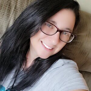 Meet your Posher, Brittney